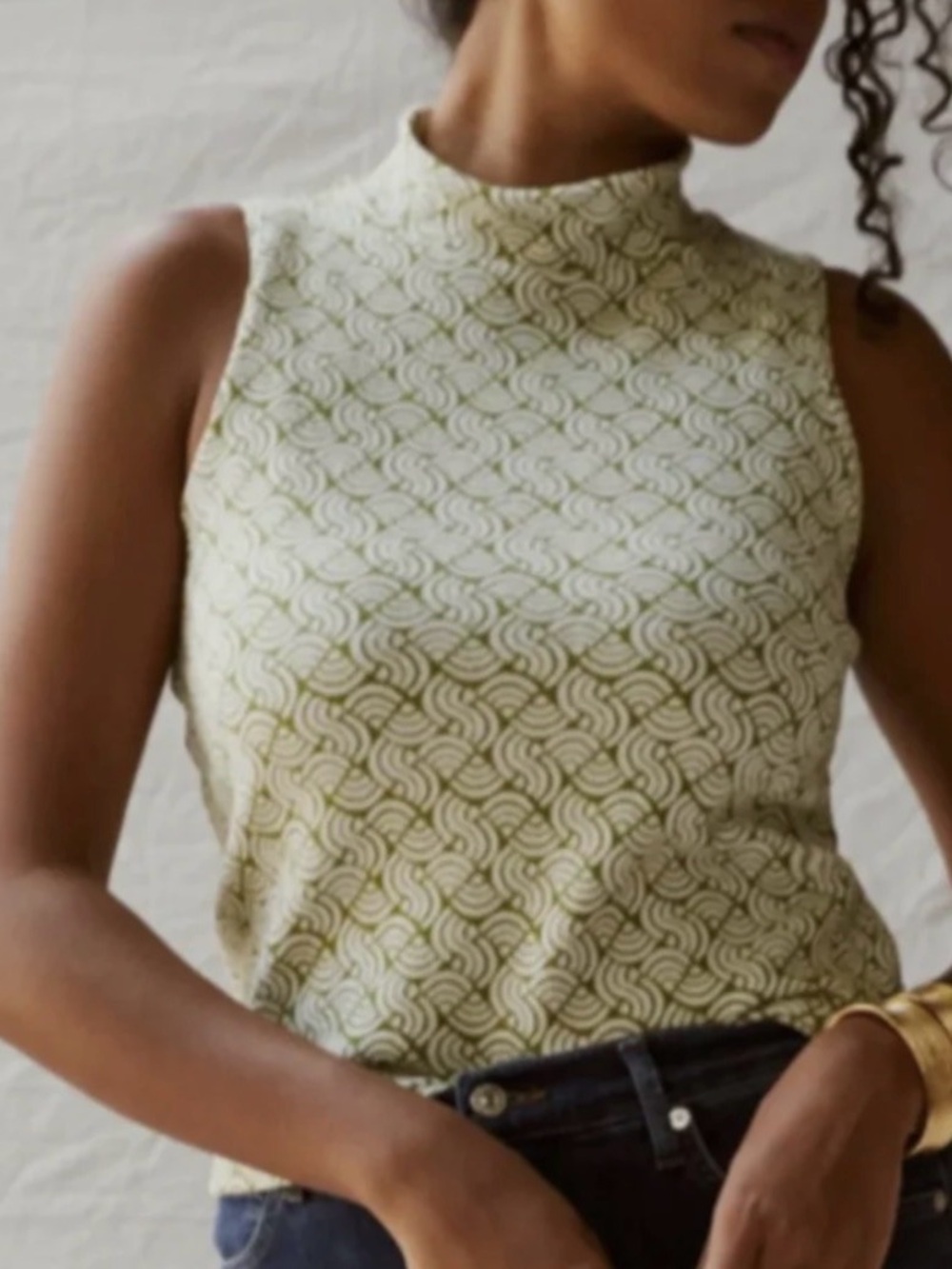 Maeve Anthropologie Green Geometric Textured Mock Neck Sleeveless Top Retro Mod